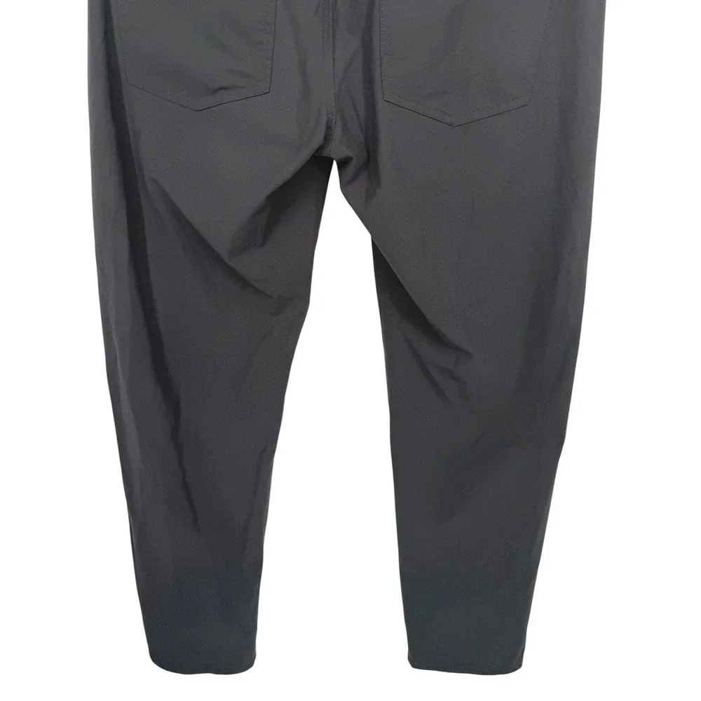 Vuori Men's Meta Pants Athletic Slim Fit 5 Pocket Performance Gray V430 Size 30